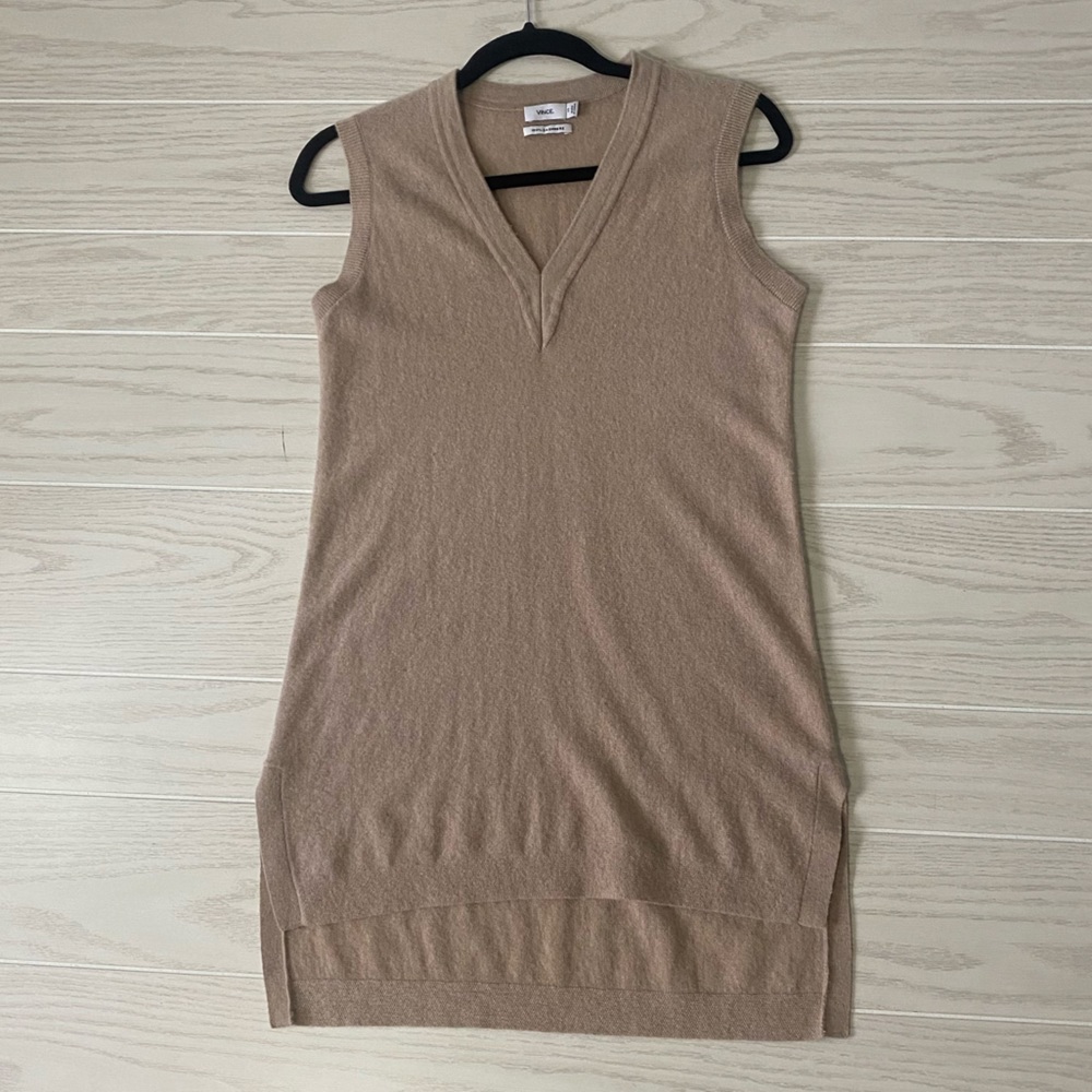 Vince cashmere cream sweater tank top